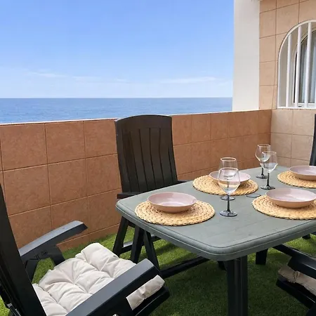 Eden Nautilus Sea&sunset Views Apartament *