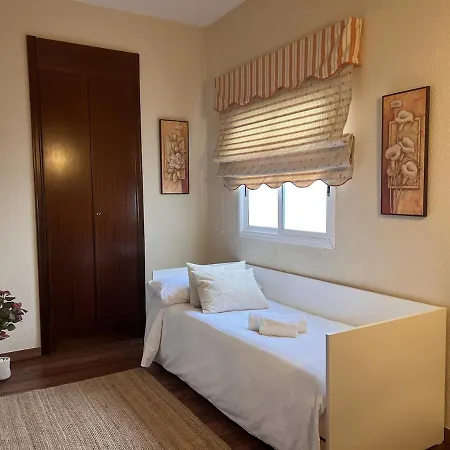 Eden Nautilus Sea&sunset Views Apartament *
